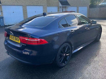 Used Jaguar XE 2019 for sale - 78946513: Photo