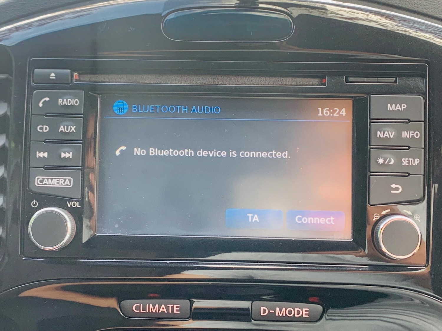 Used Nissan Juke 2014 for sale - 76850551: Photo 15