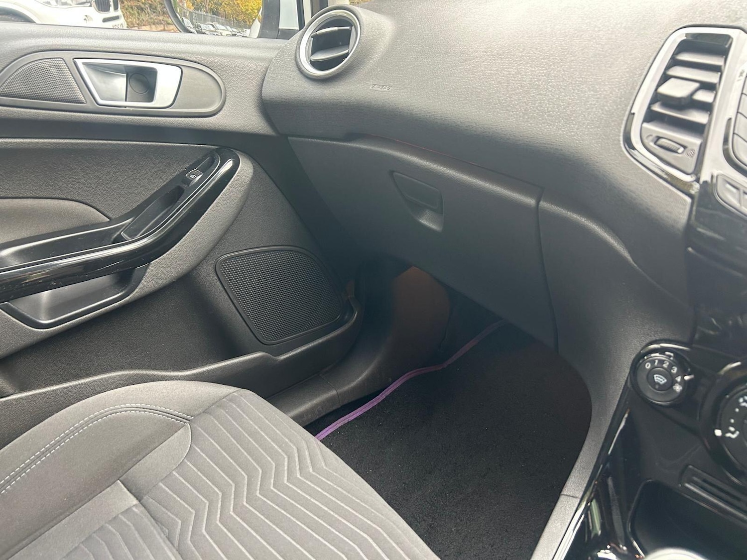 Used Ford Fiesta for sale - 76989105: Photo 26