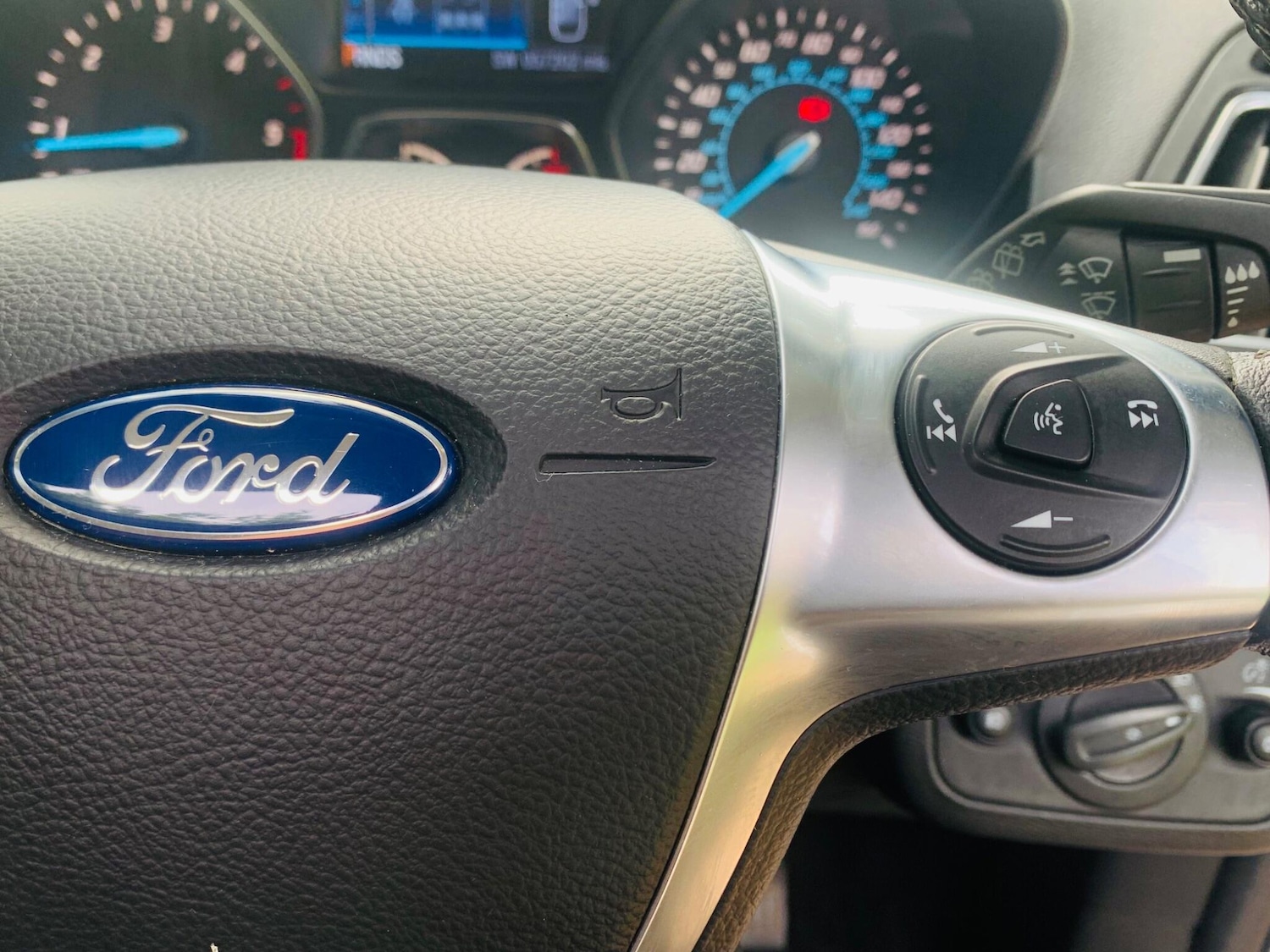 Used Ford Kuga 2016 for sale - 76994905: Photo 29