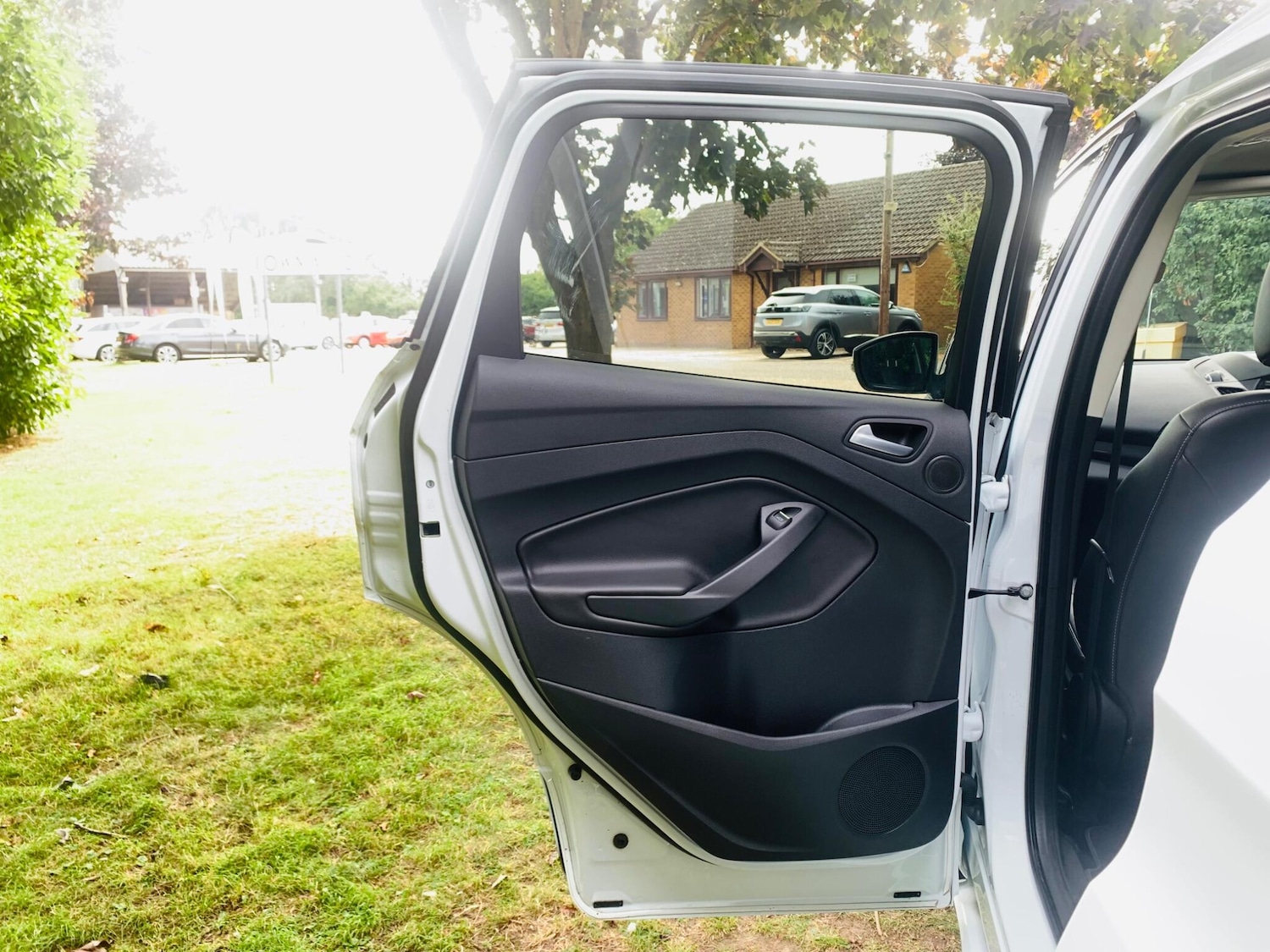 Used Ford Kuga 2016 for sale - 76994905: Photo 33