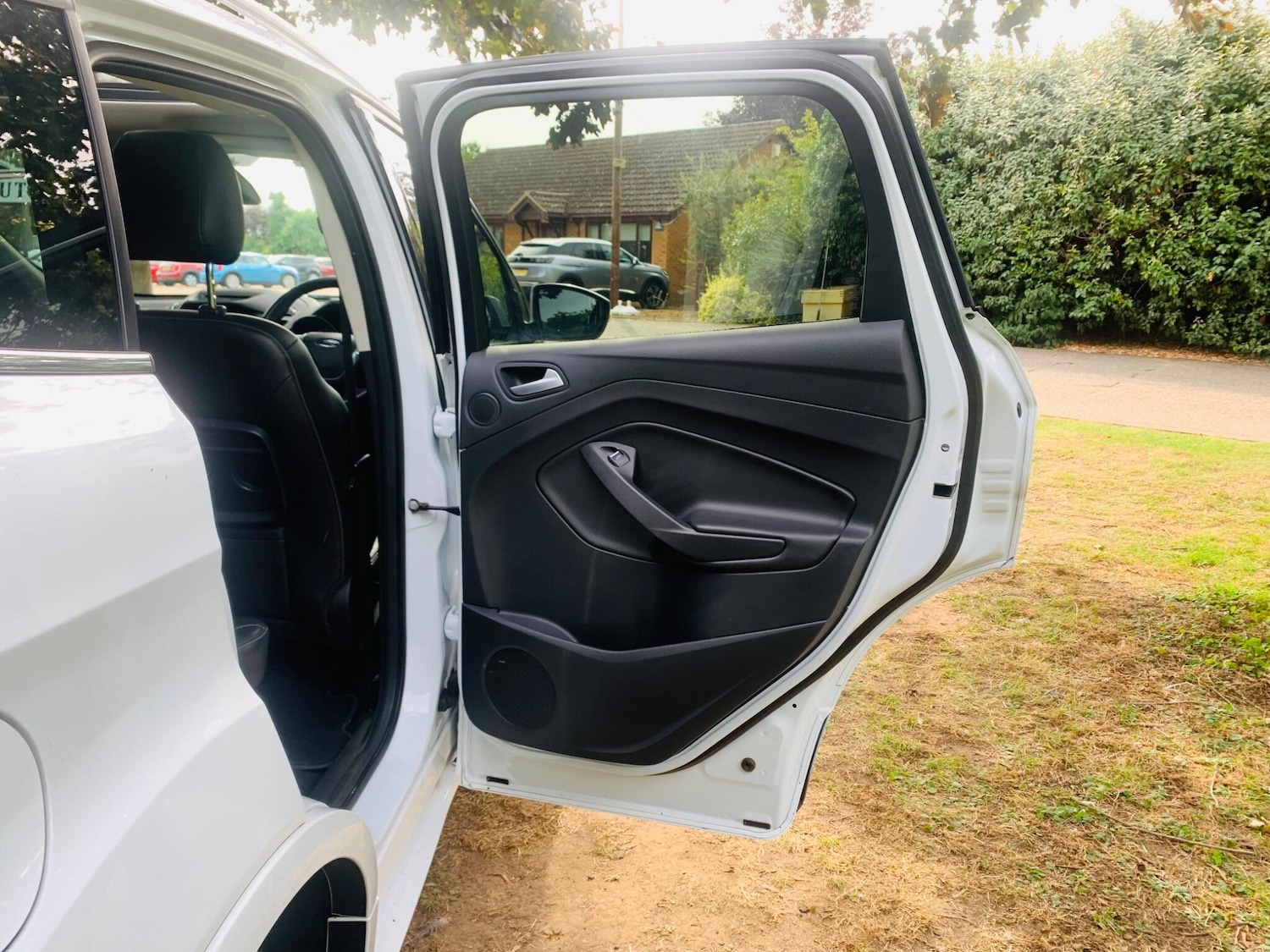 Used Ford Kuga 2016 for sale - 76994905: Photo 34