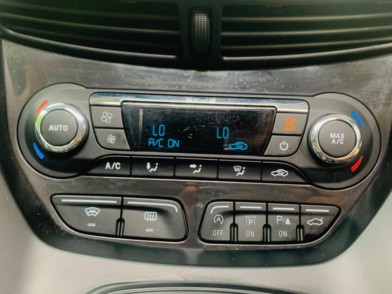 Used Ford Kuga 2016 for sale - 76994905: Photo 46