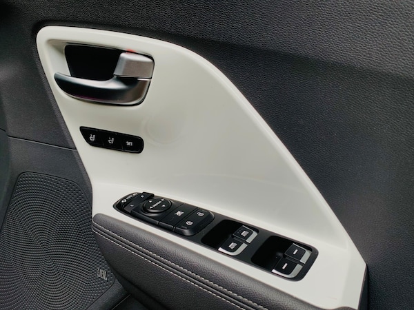 Used Kia Niro 2017 for sale - 76060213: Photo 10