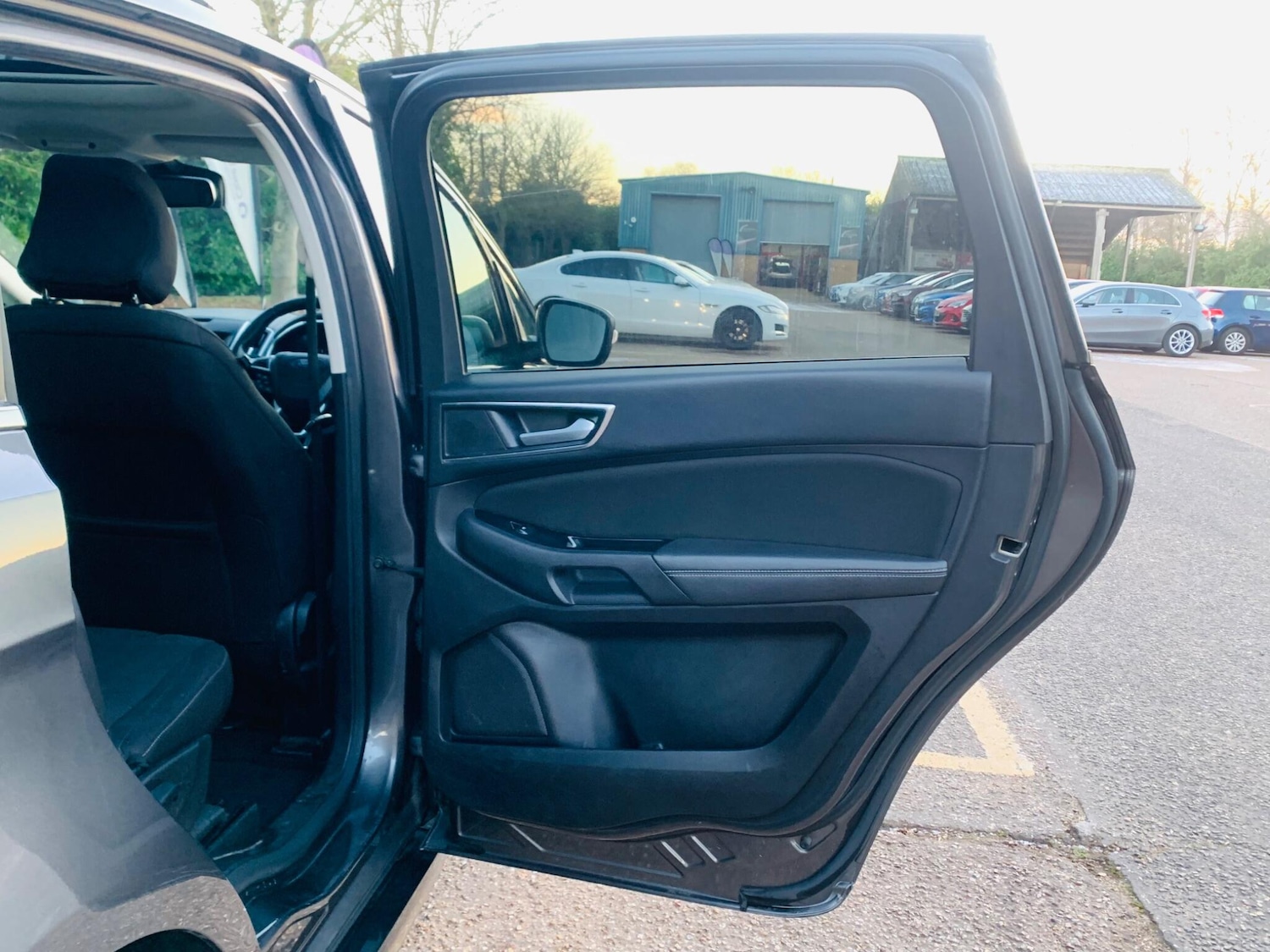 Used Ford S-Max 2017 for sale - 76994512: Photo 27