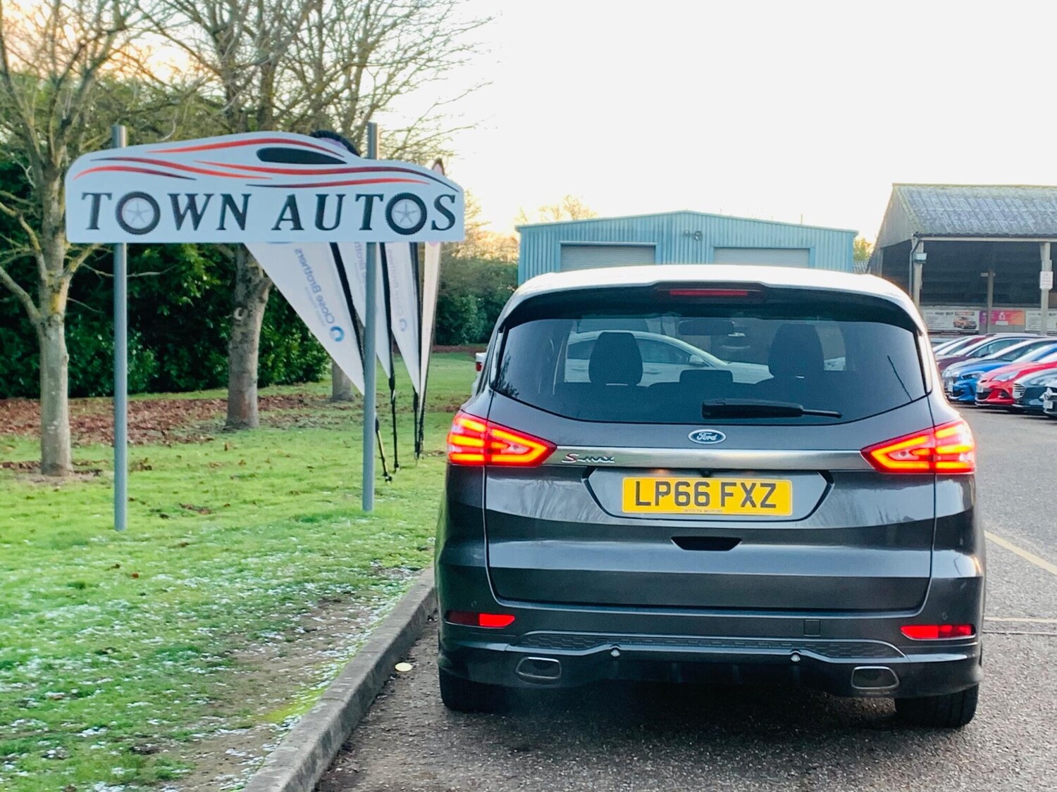 Used Ford S-Max 2017 for sale - 76994512: Photo 32