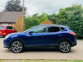 Used Nissan Qashqai 2017 for sale - 79848404: Photo