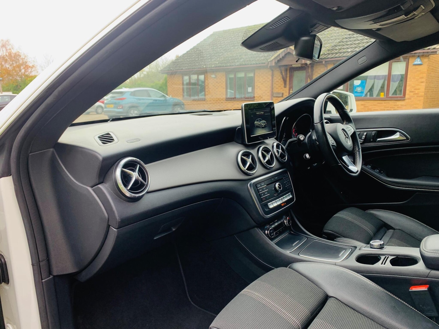Used Mercedes-Benz CLA 2017 for sale - 76744824: Photo 48