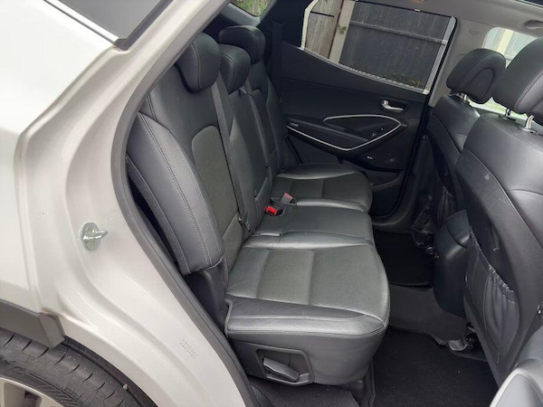 Used Hyundai Santa Fe 2017 for sale - 76295790: Photo 7