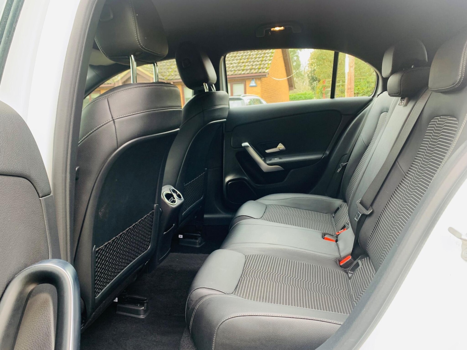 Used Mercedes-Benz A-Class 2018 for sale - 77439940: Photo 37