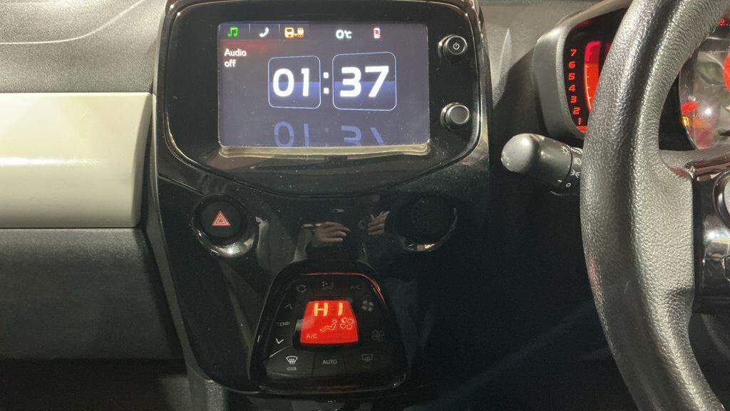 Used Toyota AYGO 2017 for sale - 77292004: Photo 11