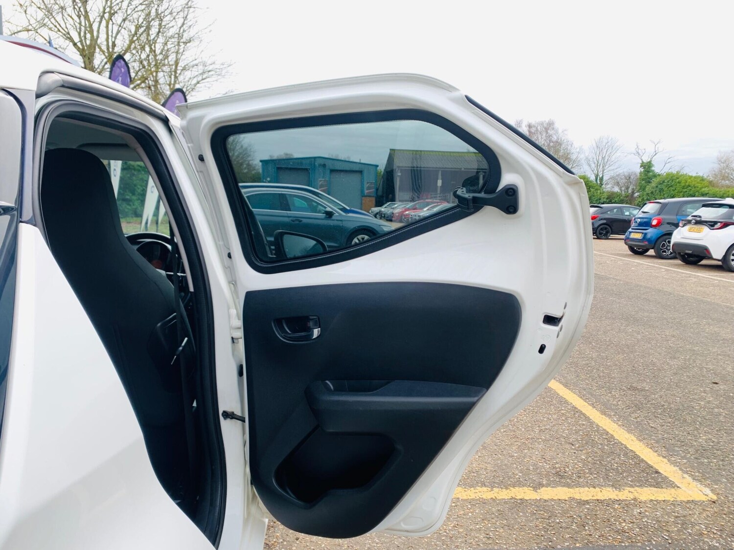 Used Toyota AYGO 2017 for sale - 77292004: Photo 15