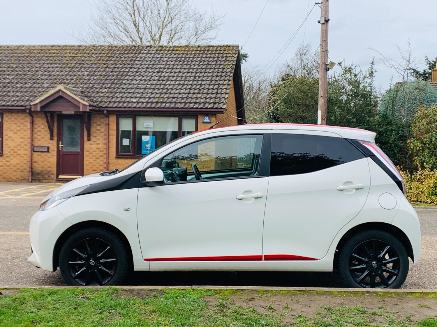 Used Toyota AYGO 2017 for sale - 77292004: Photo 22