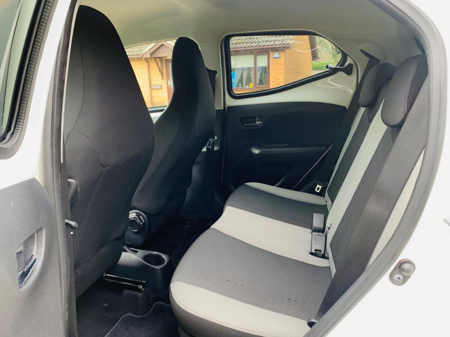 Used Toyota AYGO 2017 for sale - 77292004: Photo 24