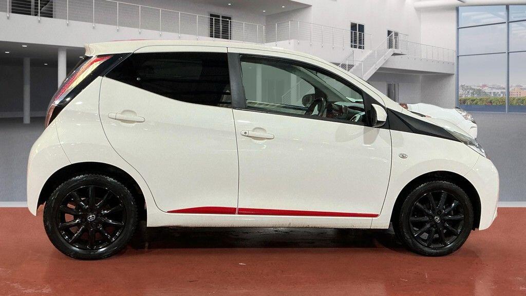 Used Toyota AYGO 2017 for sale - 77292004: Photo 5