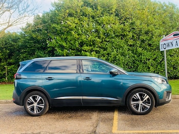 Used Peugeot 5008 2020 for sale - 79510399: Photo