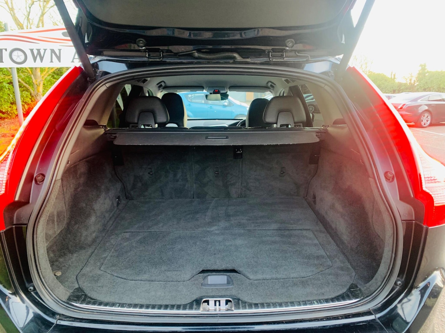 Used Volvo XC60 2015 for sale - 77387726: Photo 25