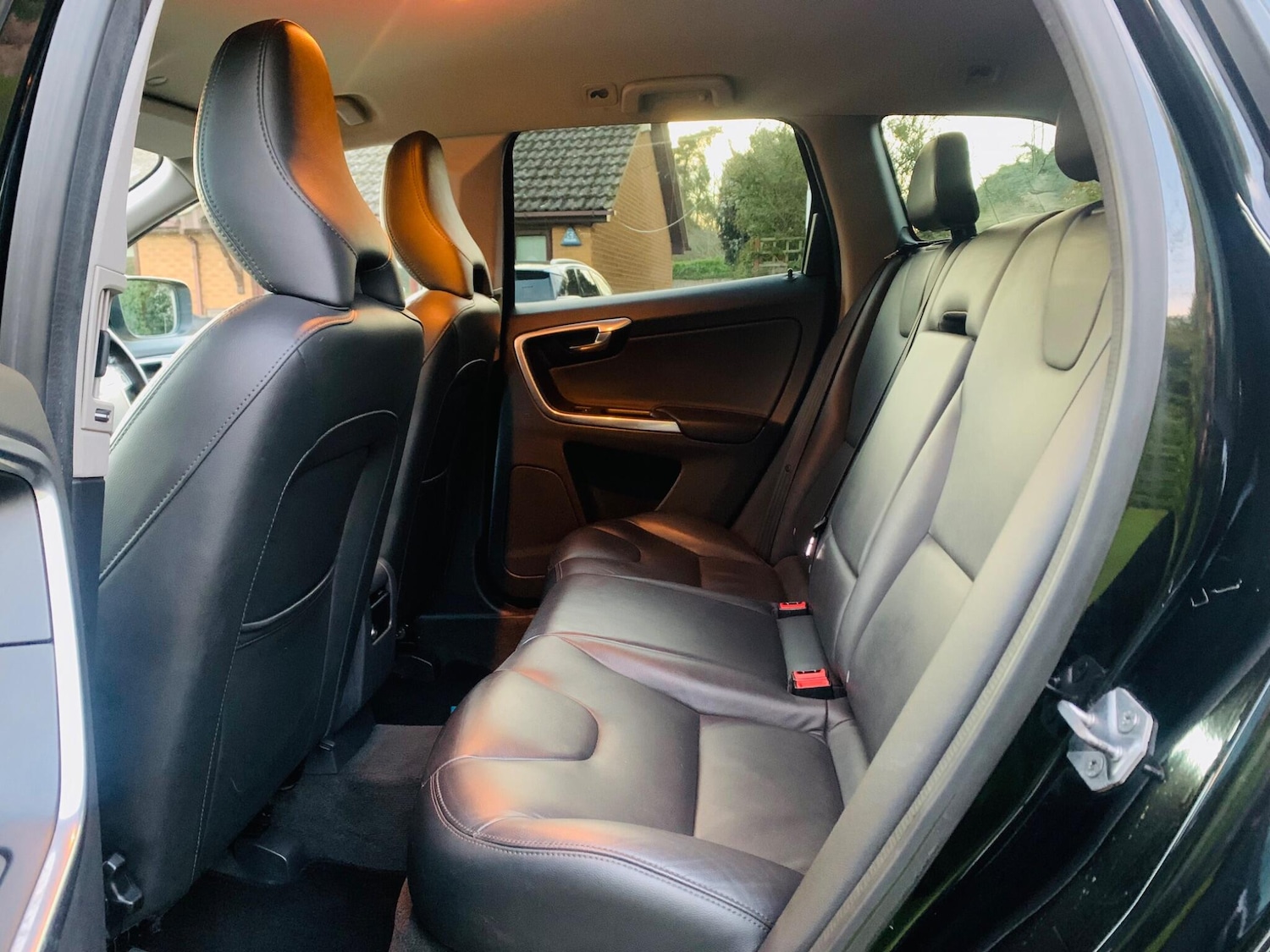 Used Volvo XC60 2015 for sale - 77387726: Photo 29