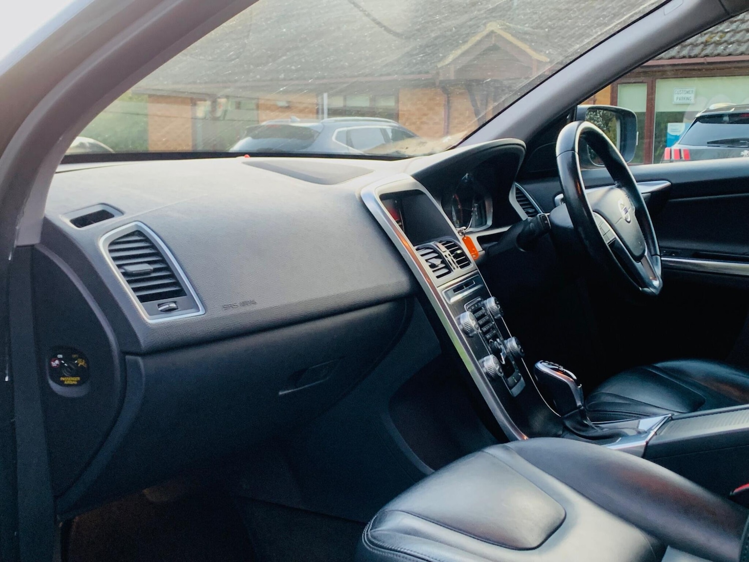 Used Volvo XC60 2015 for sale - 77387726: Photo 32