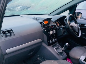 Used Vauxhall Zafira 2012 for sale - 76744832: Photo