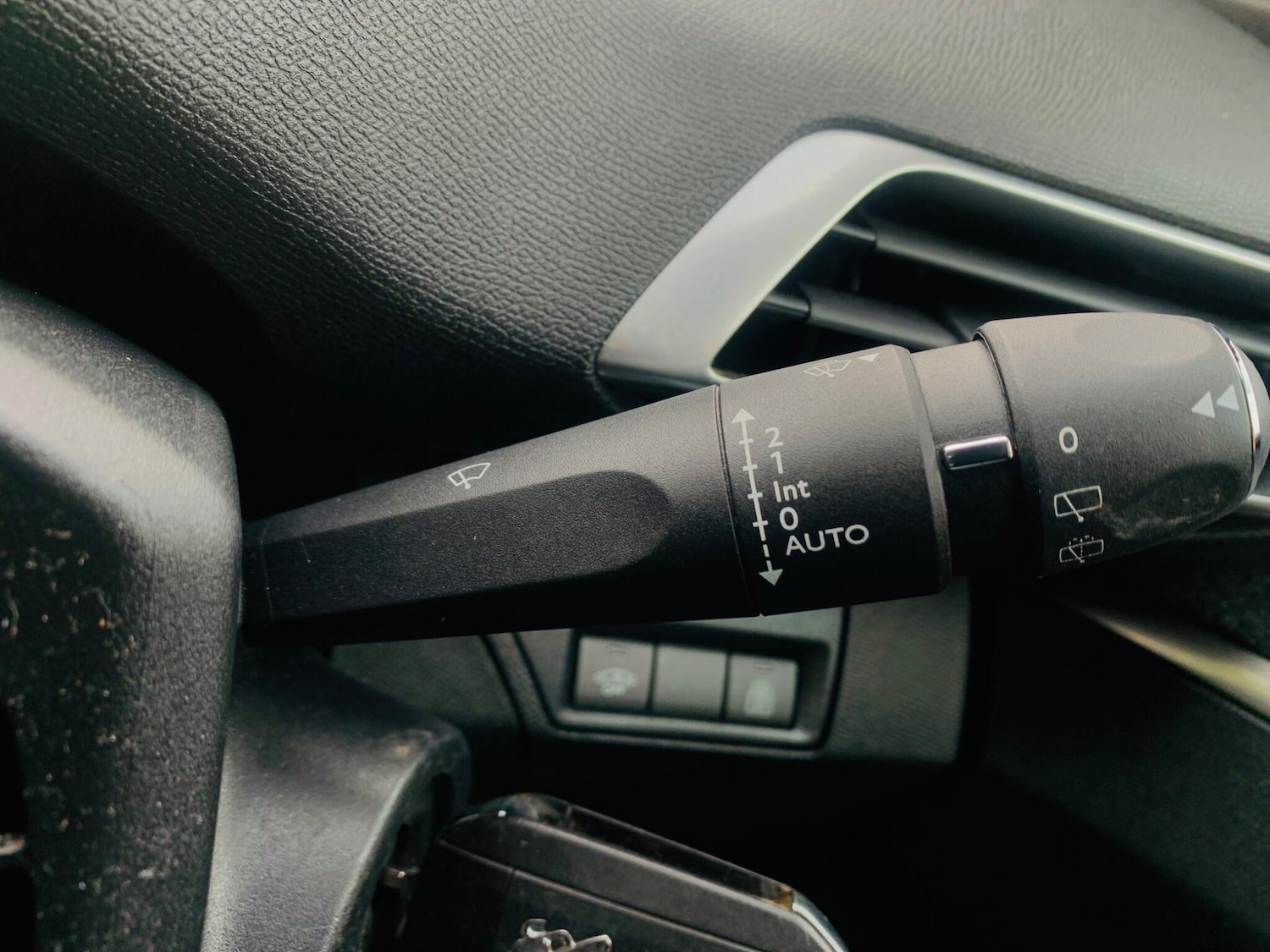 Used Peugeot 5008 2019 for sale - 77073952: Photo 18