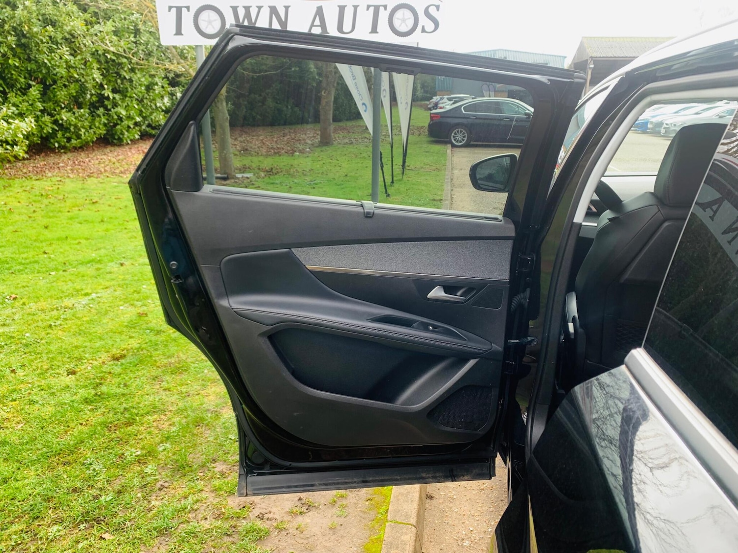 Used Peugeot 5008 2019 for sale - 77073952: Photo 21