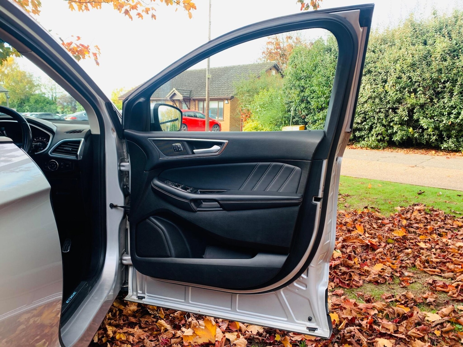 Used Ford Edge 2017 for sale - 76995371: Photo 4