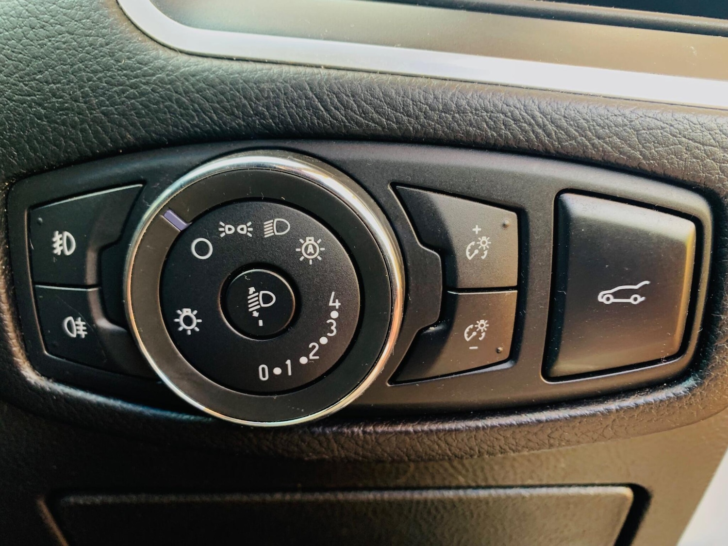 Used Ford Edge 2017 for sale - 76995371: Photo 5