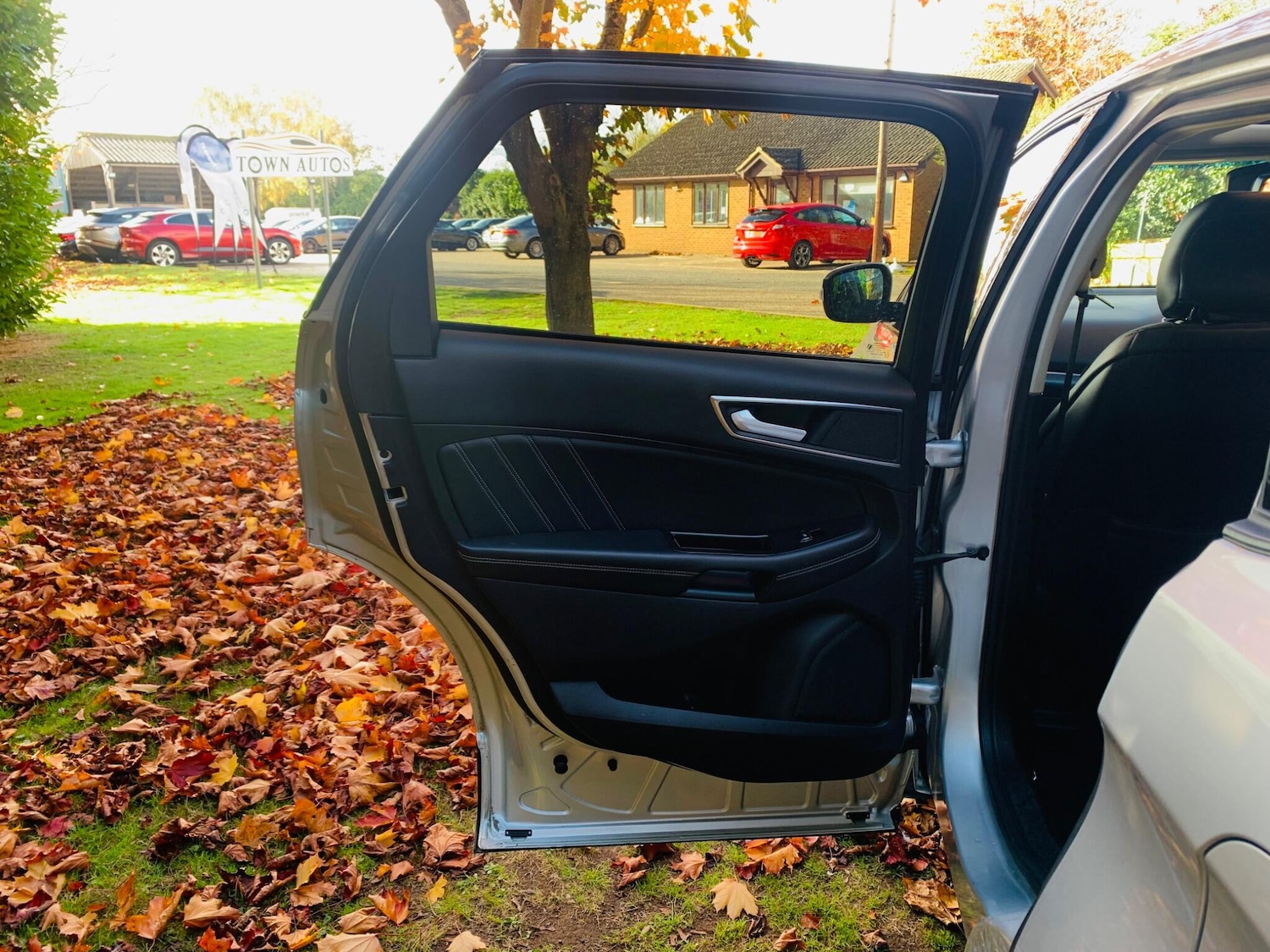 Used Ford Edge 2017 for sale - 76995371: Photo 50