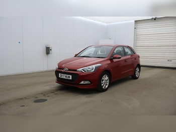 Used Hyundai i20 2017 for sale - 78516319: Photo