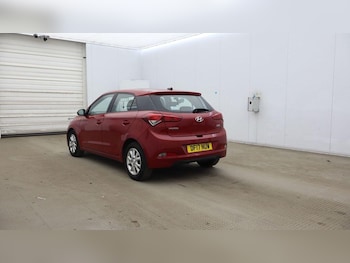 Used Hyundai i20 2017 for sale - 78516319: Photo