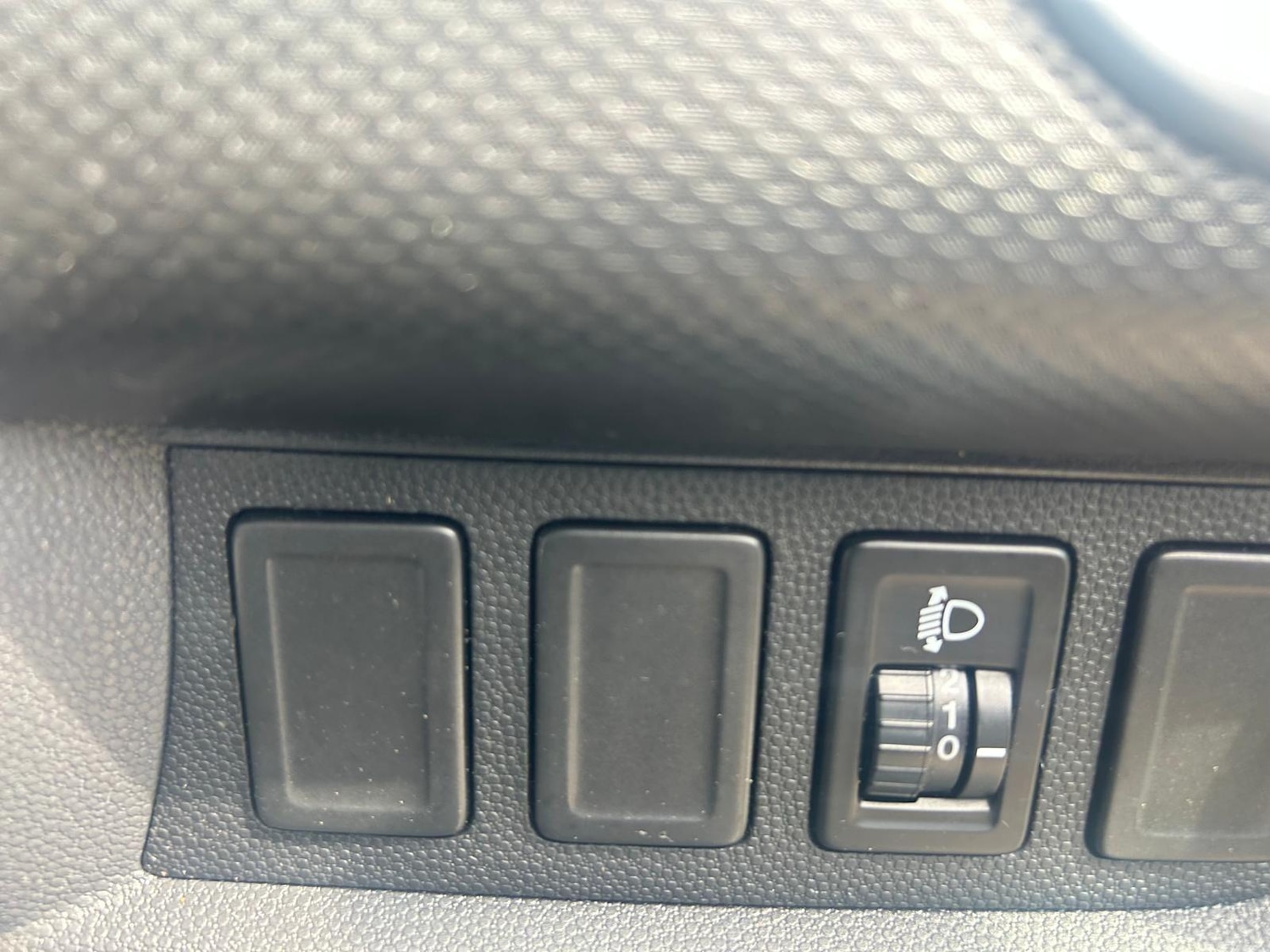 Used Suzuki Splash 2014 for sale - 77633439: Photo 16