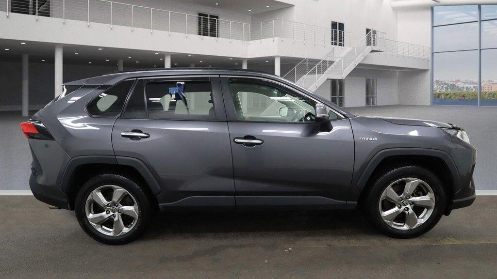 Used Toyota RAV4 2020 for sale - 77156048: Photo 11