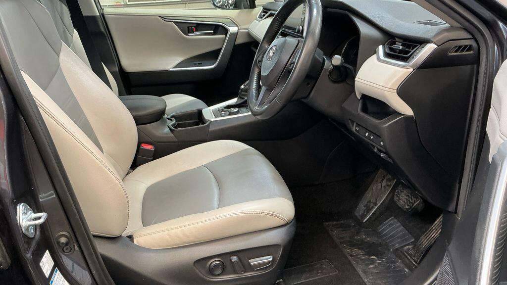 Used Toyota RAV4 2020 for sale - 77156048: Photo 15