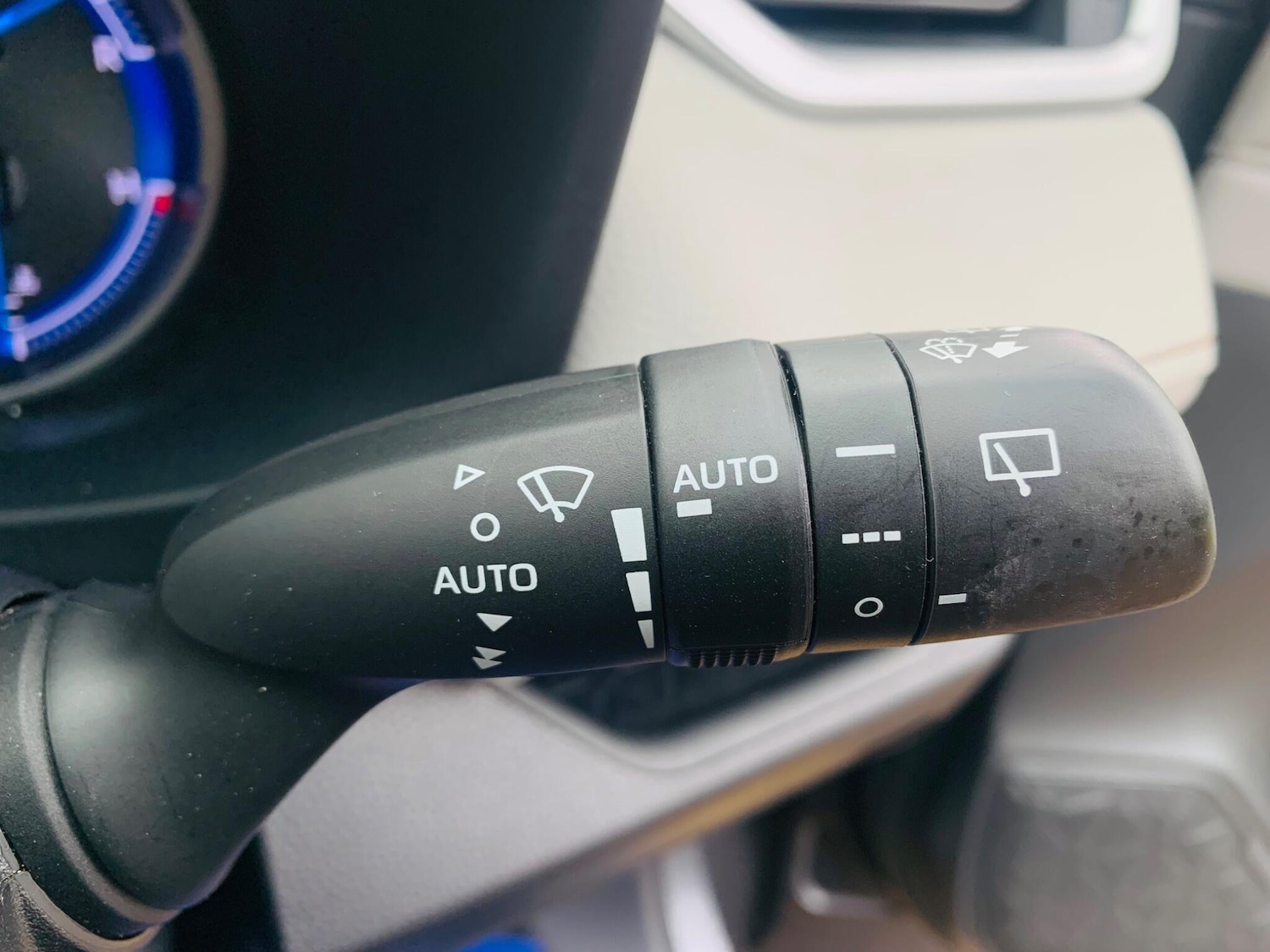 Used Toyota RAV4 2020 for sale - 77156048: Photo 21