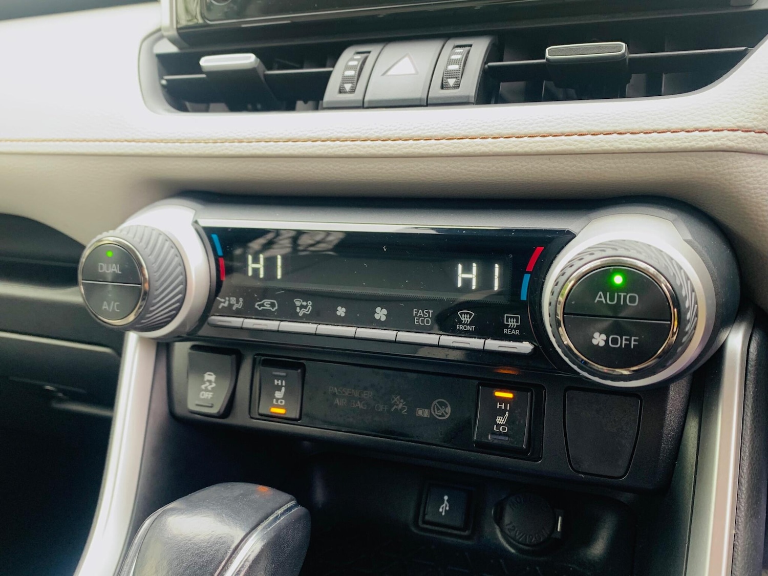 Used Toyota RAV4 2020 for sale - 77156048: Photo 22