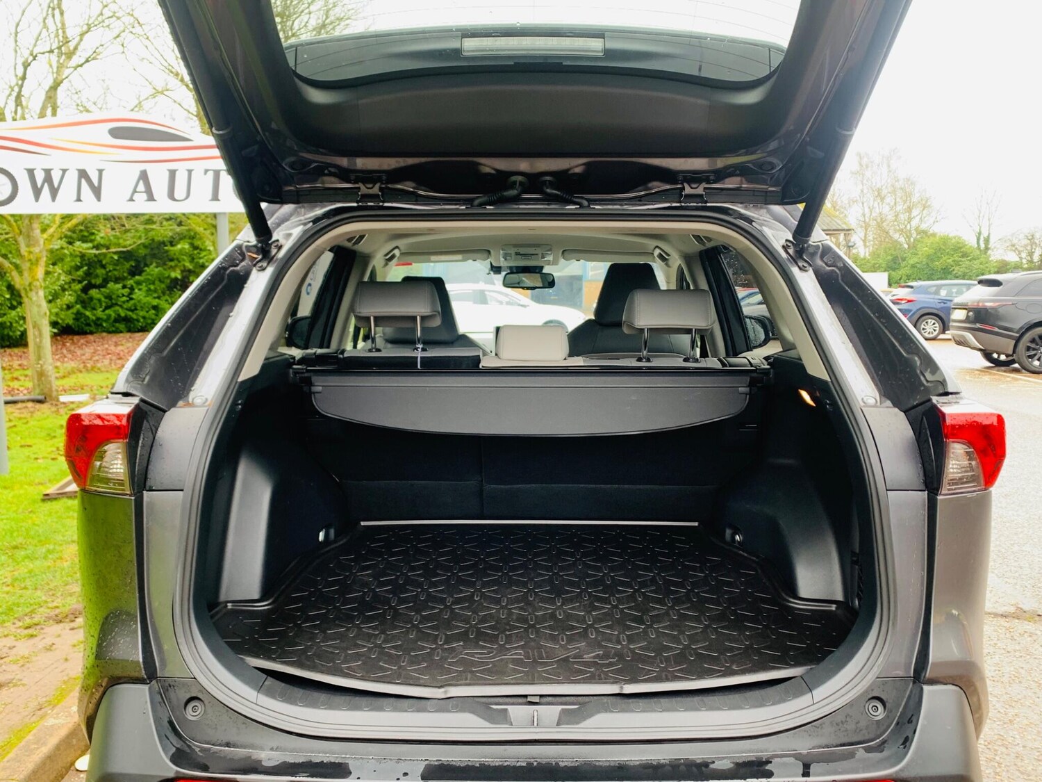 Used Toyota RAV4 2020 for sale - 77156048: Photo 36