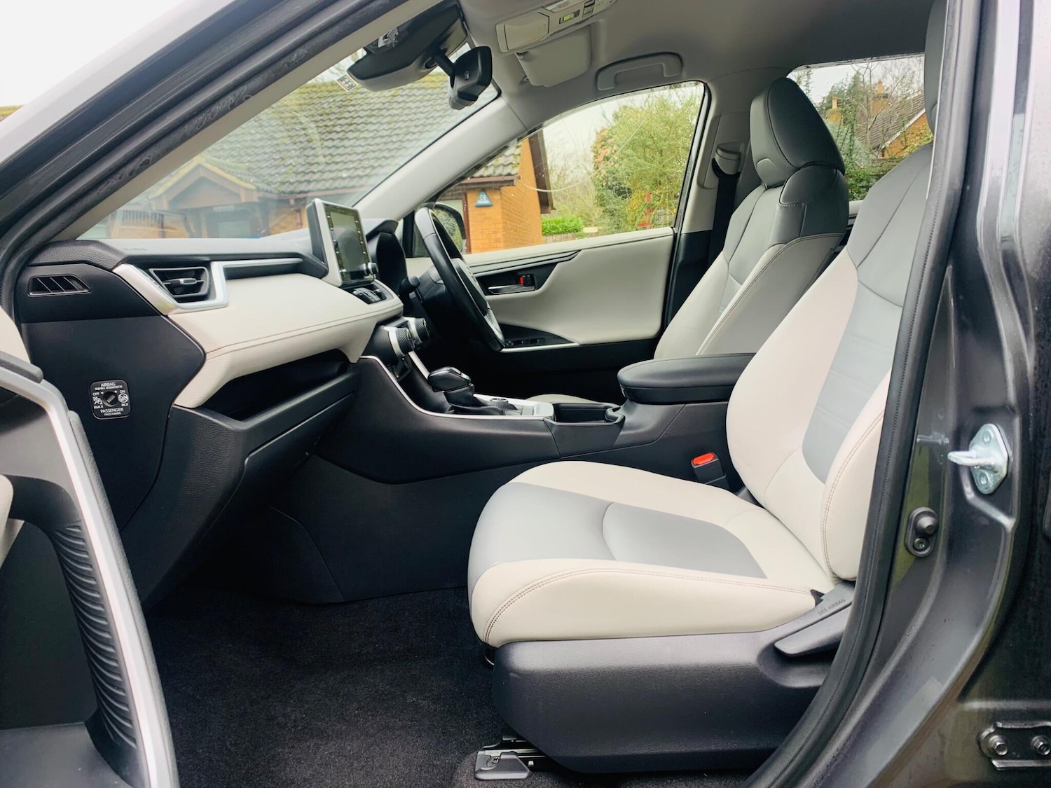 Used Toyota RAV4 2020 for sale - 77156048: Photo 43