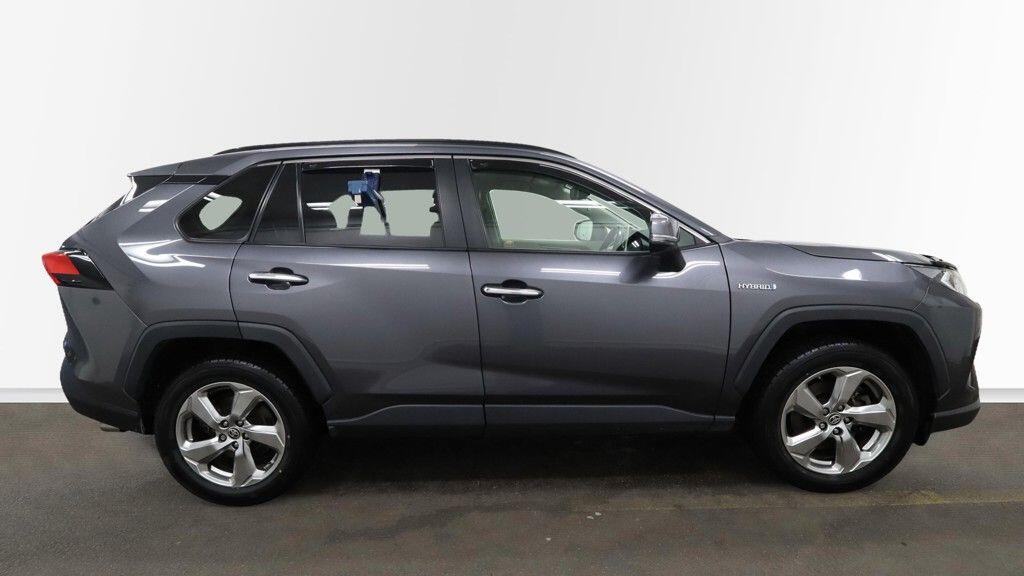 Used Toyota RAV4 2020 for sale - 77156048: Photo 5