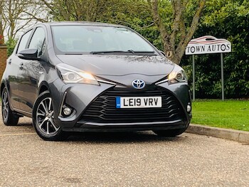 Used Toyota Yaris 2019 for sale - 78363960: Photo