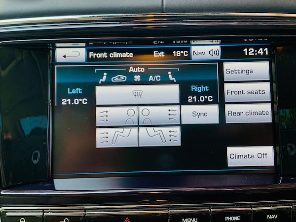 Used Jaguar XJ 2014 for sale - 75781303: Photo 47