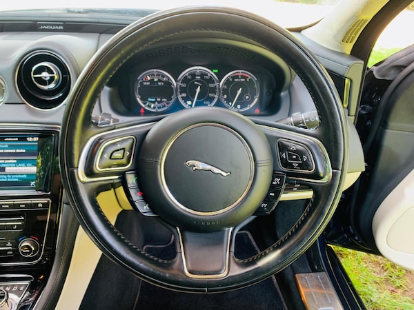 Used Jaguar XJ 2014 for sale - 75781303: Photo 57
