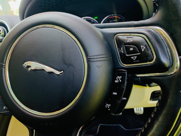 Used Jaguar XJ 2014 for sale - 75781303: Photo 59