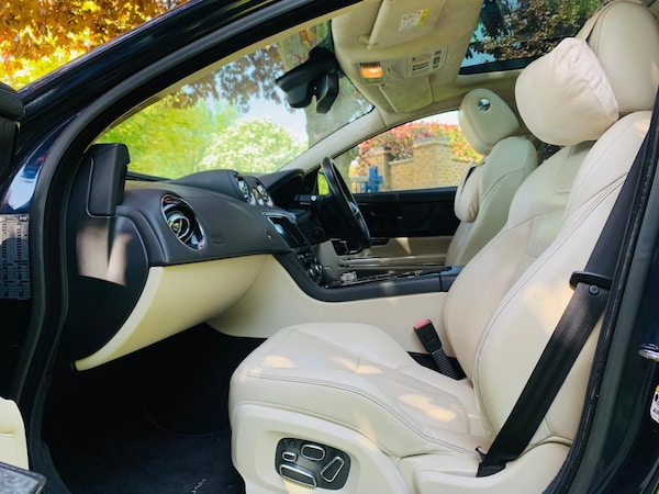 Used Jaguar XJ 2014 for sale - 75781303: Photo 60