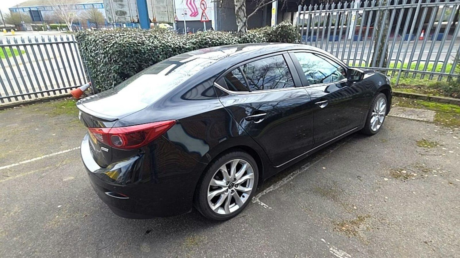 Used Mazda Mazda3 2016 for sale - 78034563: Photo 3