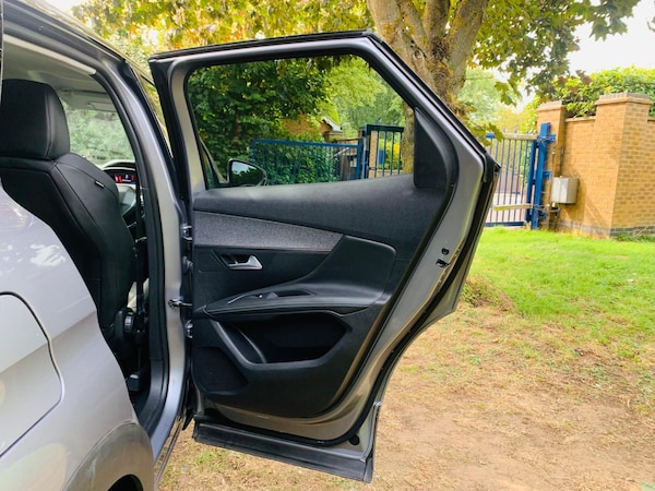 Used Peugeot 3008 2021 for sale - 75658943: Photo 32