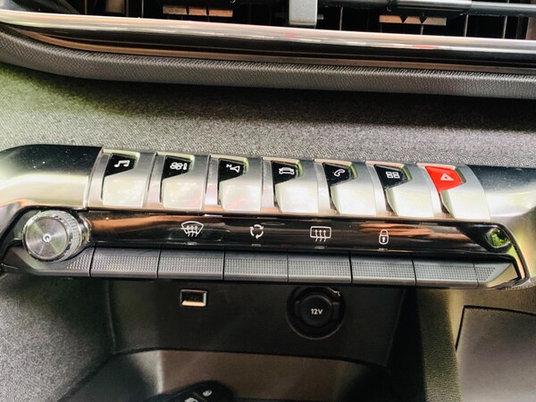 Used Peugeot 3008 2021 for sale - 75658943: Photo 46
