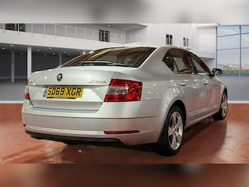 Used Skoda Octavia 2019 for sale - 77559097: Photo