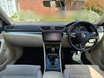 Used Skoda Superb 2018 for sale - 78363926: Photo