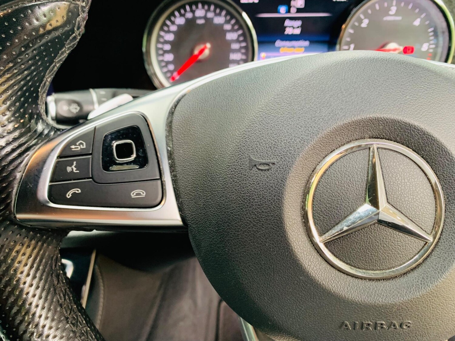 Used Mercedes-Benz E-Class 2017 for sale - 76042264: Photo 18